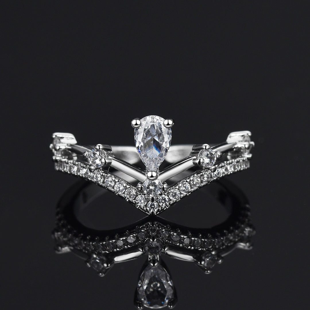 「Luminous Crown」S925 Sterling Silver Pear Cut V-Shape Ring
