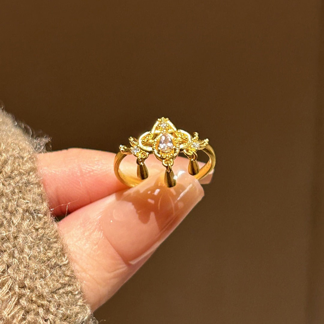 Vintage Court Lace Teardrop Tassel Adjustable Ring