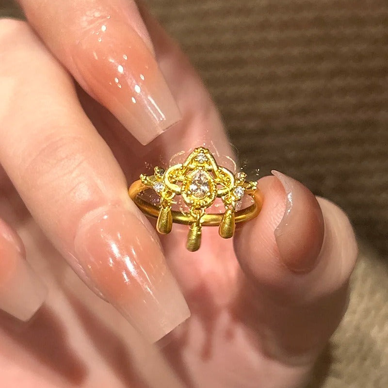 Vintage Court Lace Teardrop Tassel Adjustable Ring