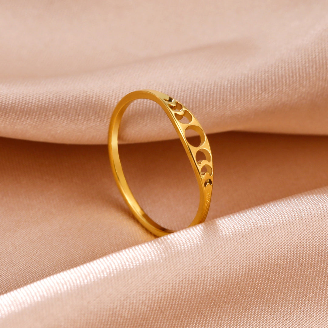 Moon Whisper 18K Gold/White Gold Moon Phase Ring
