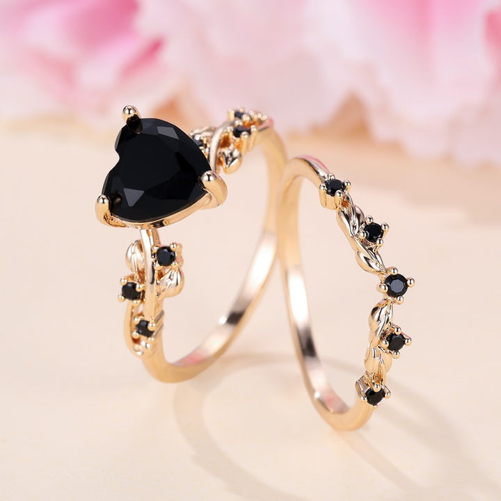 「Vine Heart」18K Gold Convertible Heart Stackable Ring Set
