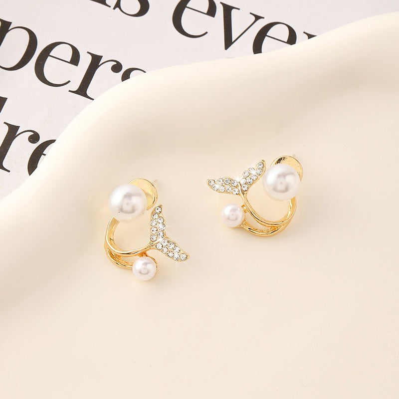 「Mermaid Tail」Layered Pearl & Crystal Stud Earrings