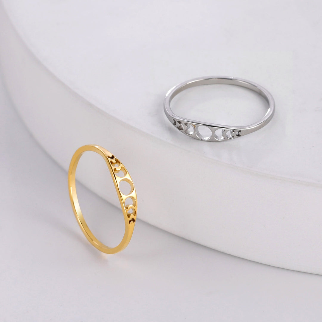 Moon Whisper 18K Gold/White Gold Moon Phase Ring
