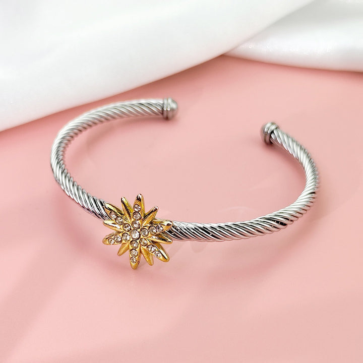 「North Star」Eight-Pointed Star Twisted Cable Cuff Bracelet