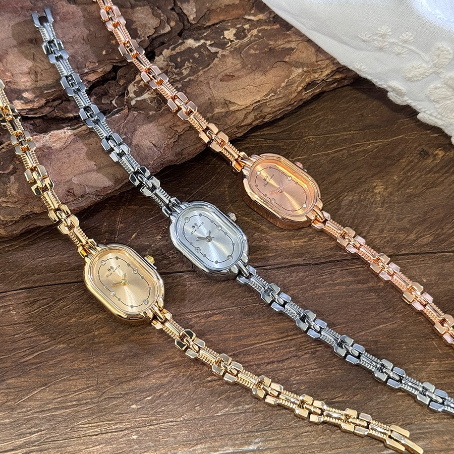 Vintage Oval Chain Ladies Quartz Watch
