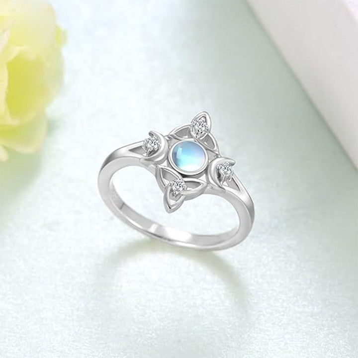 Vintage Witchy Moonstone Celtic Knot Ring