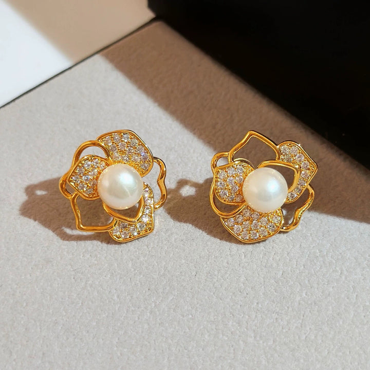 18K Gold Plated Pearl Flower Stud Earrings