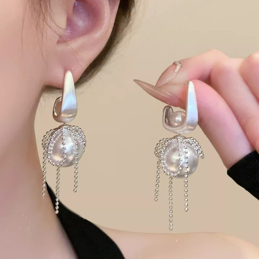 Vintage U-Shape Pearl Tassel Earrings