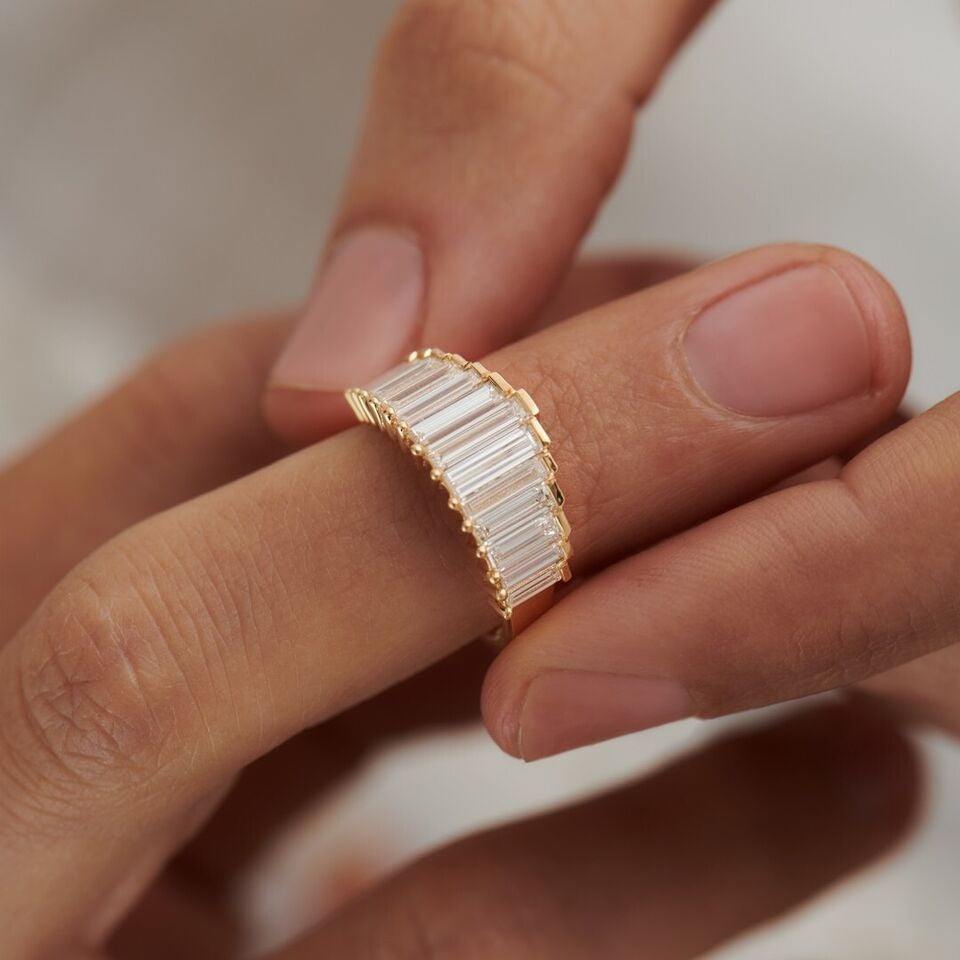S925 Sterling Silver Baguette-Cut Moissanite Curved Band