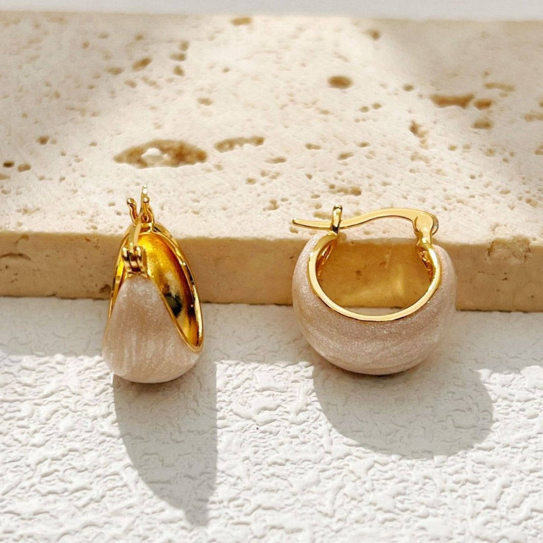 18K Gold Cream Frosted Teardrop Huggie Hoops Minimalist Sculptural Earrings