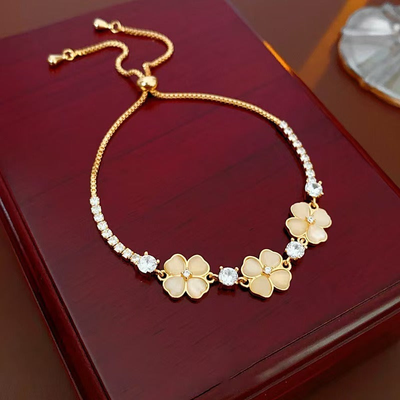 18K Gold Vintage Four-Leaf Clover Bracelet Elegant Pearl Shell & CZ Floral Jewelry
