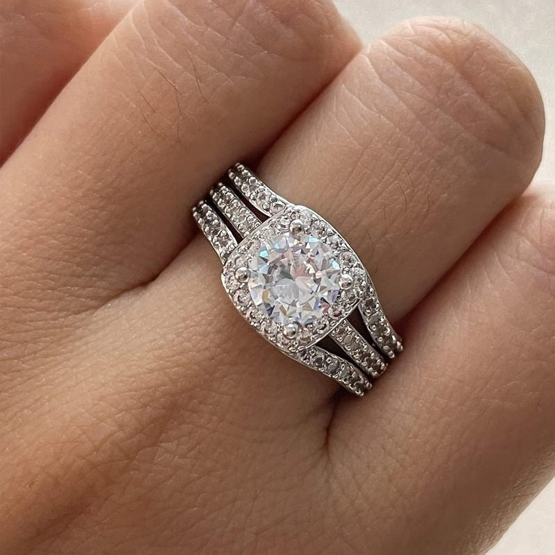 「Cushion Glow」3-Piece Stackable Ring Set
