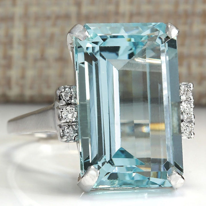 「Glacial Lake Blue」Emerald Cut Solitaire Ring