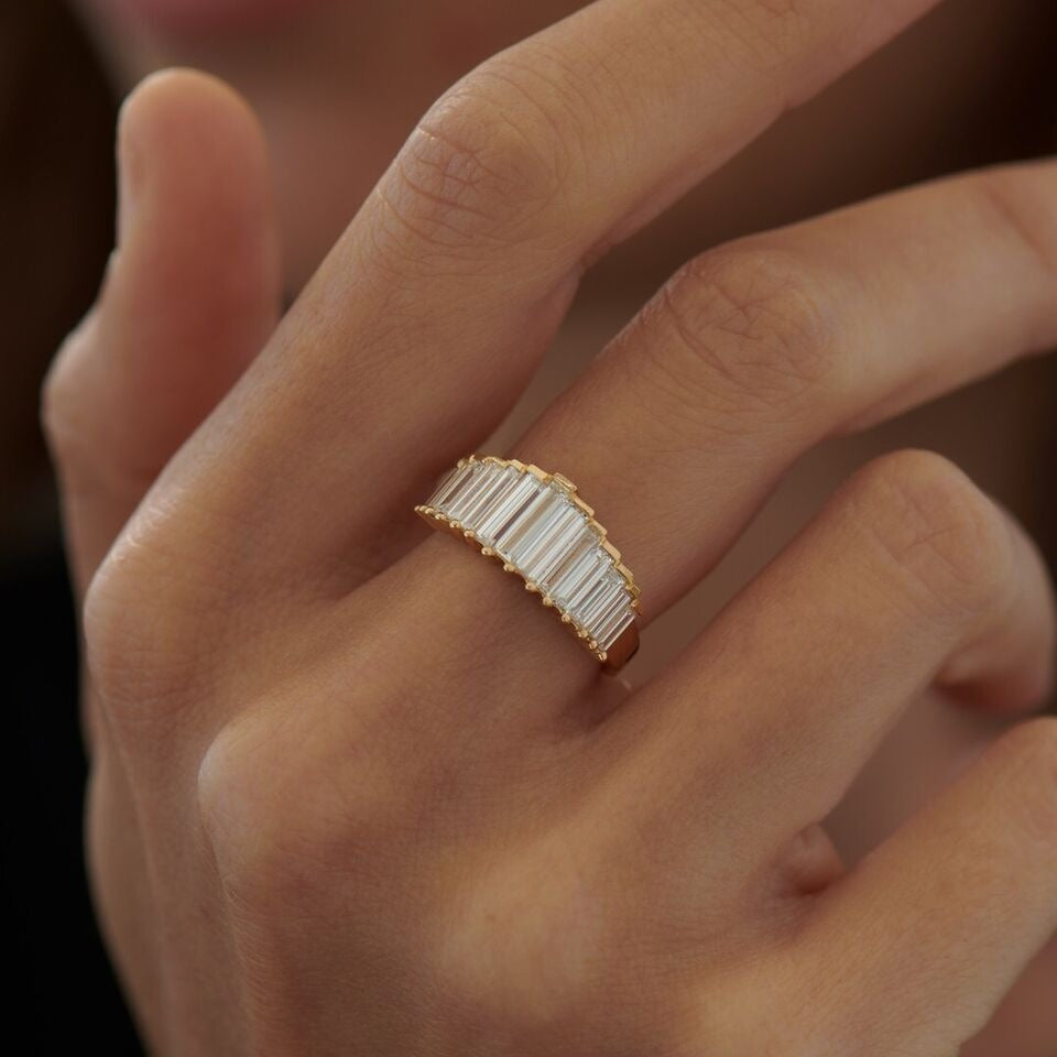 S925 Sterling Silver Baguette-Cut Moissanite Curved Band