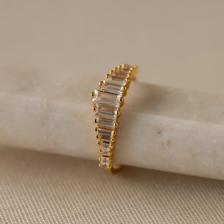 S925 Sterling Silver Baguette-Cut Moissanite Curved Band