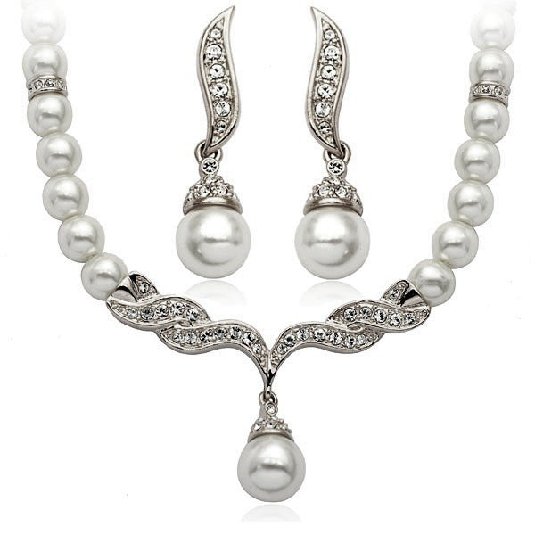 French Vintage Pearl Necklace & Earrings Set