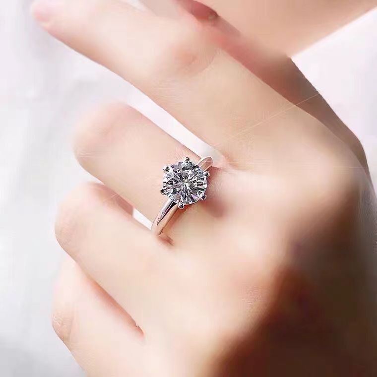 S925 Sterling Silver Classic 6-Prong Solitaire Moissanite Ring