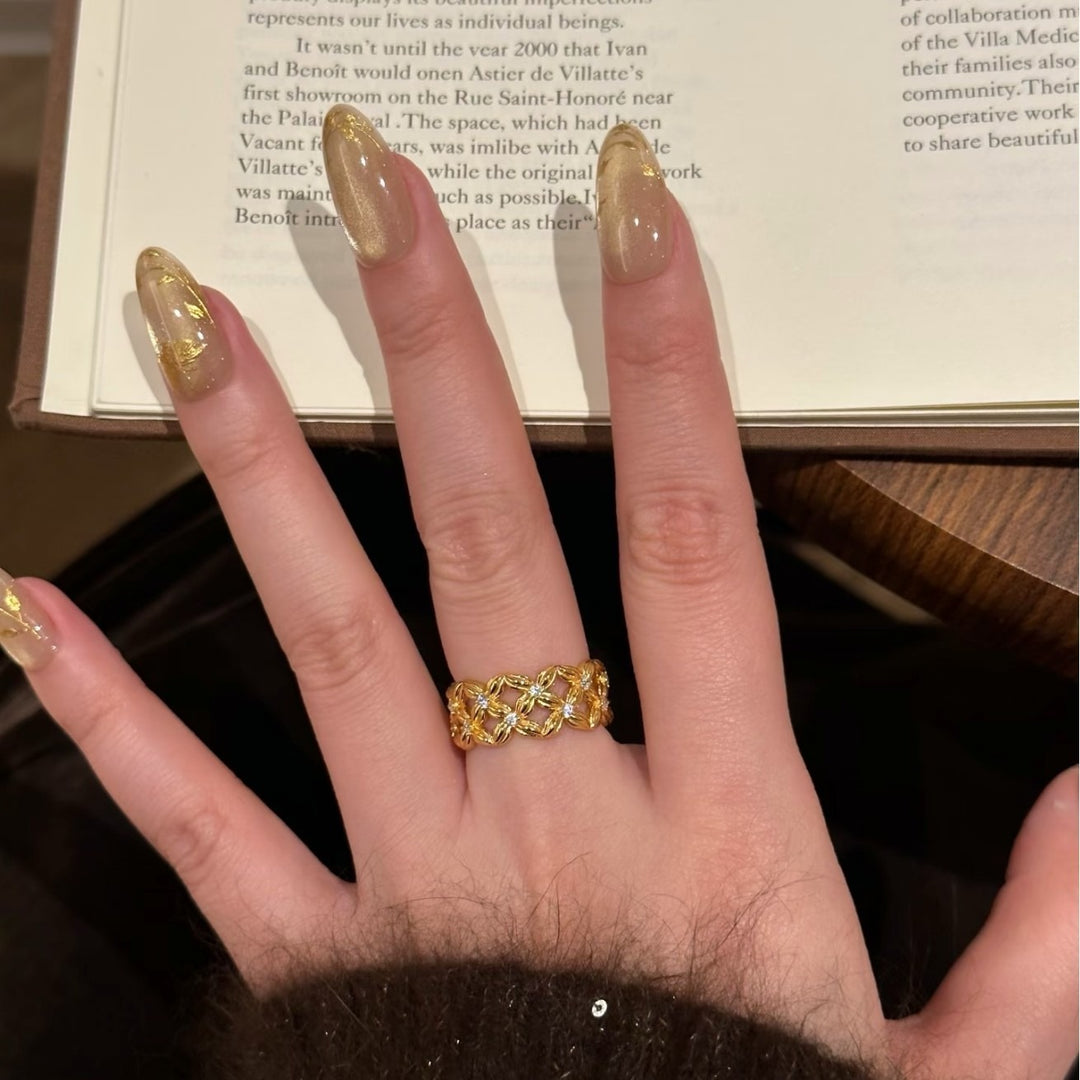 Vintage Lace Blossom · Hollow Starburst Micro-Pavé Open Ring