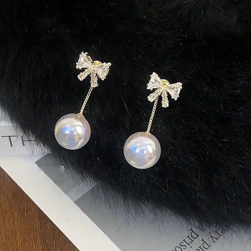 18K Gold Iridescent Pearl Drop Earrings