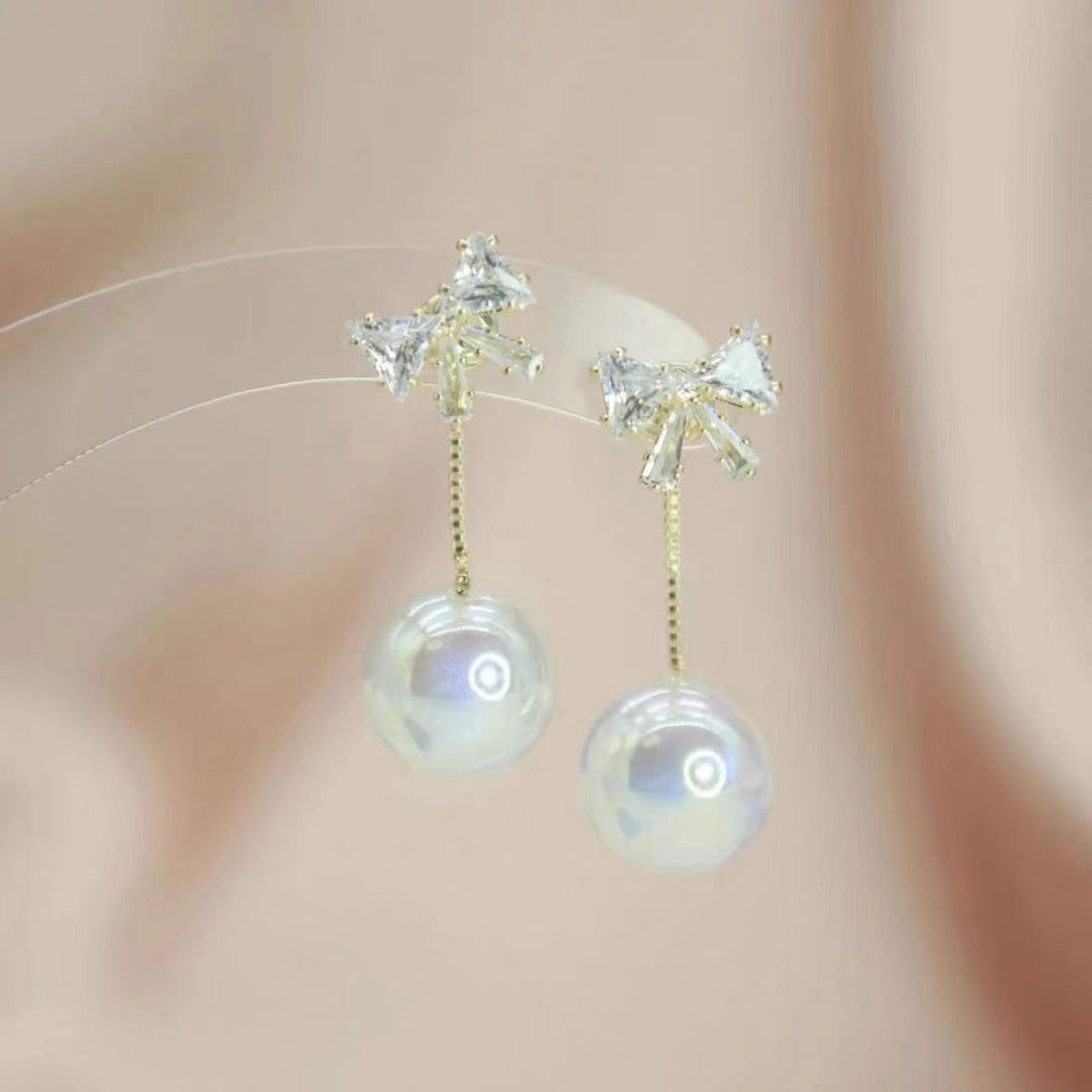 18K Gold Iridescent Pearl Drop Earrings