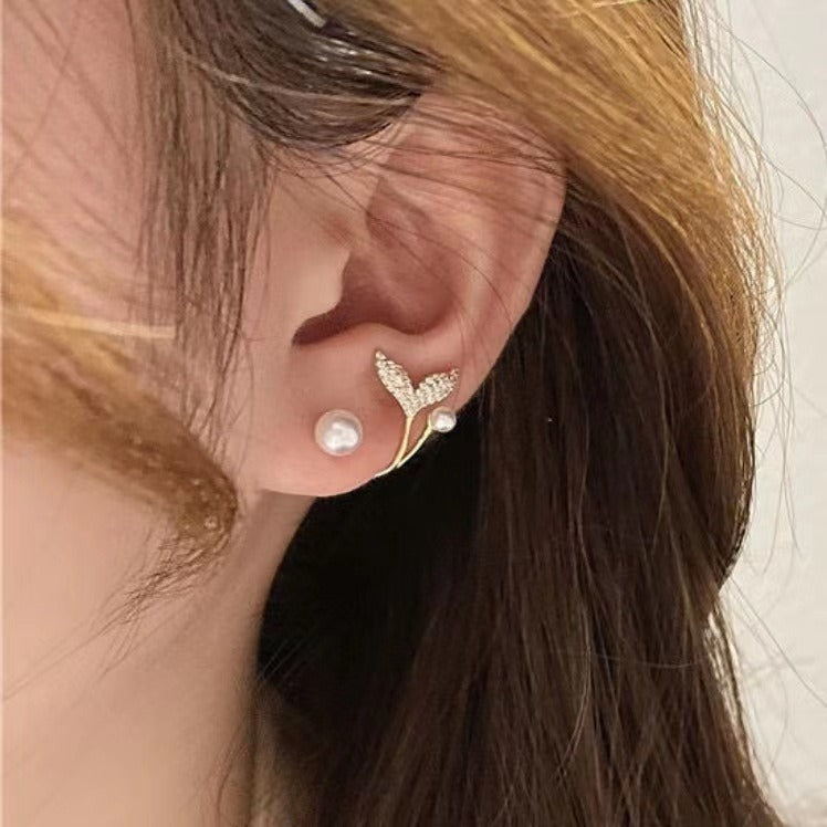 「Mermaid Tail」Layered Pearl & Crystal Stud Earrings