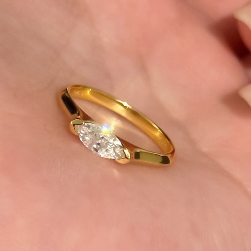 Geometric Light Marquise-Cut Half-Bezel Minimalist Ring