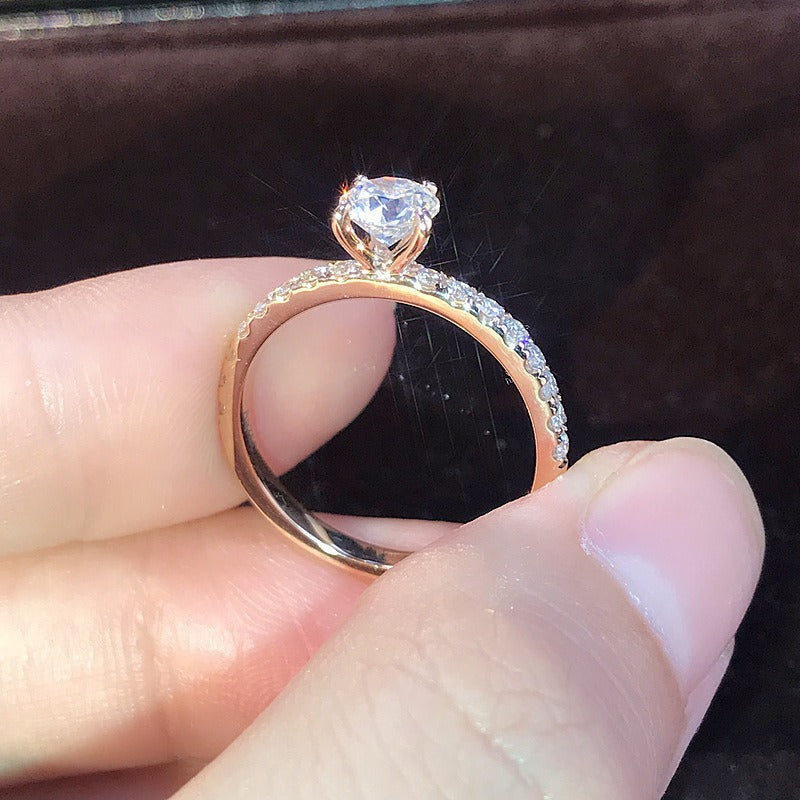 Sparkling Vows 18K Gold Four-Prong Setting Ring