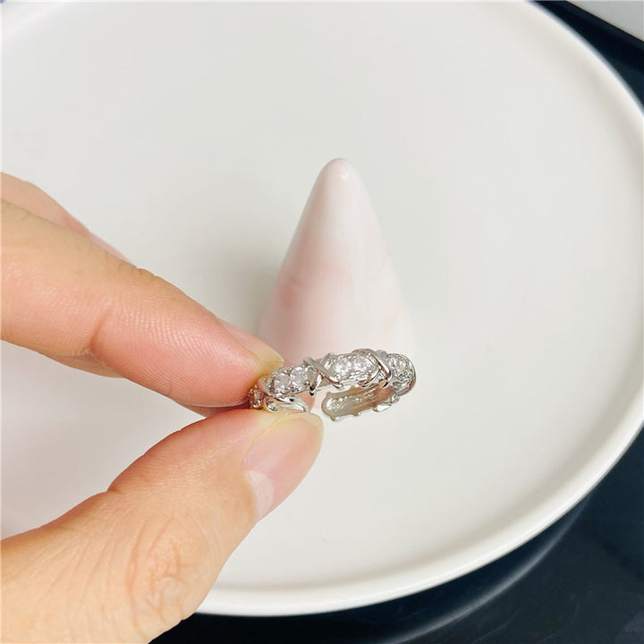 Vine winding diamond inlaid open ring