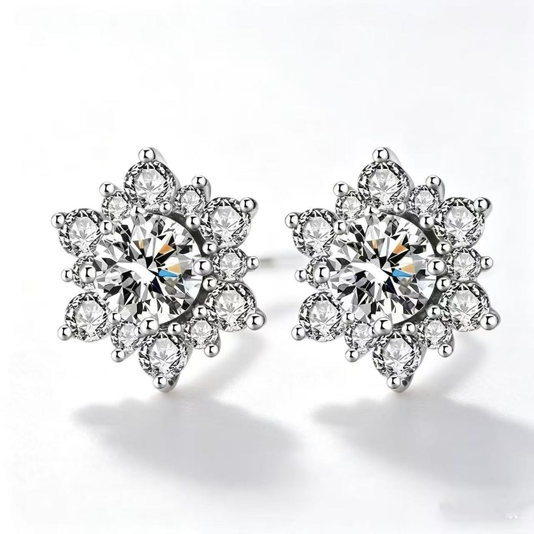 S925 Silver Brilliant Snowflake Pavé Stud Earrings Winter Romantic Jewelry
