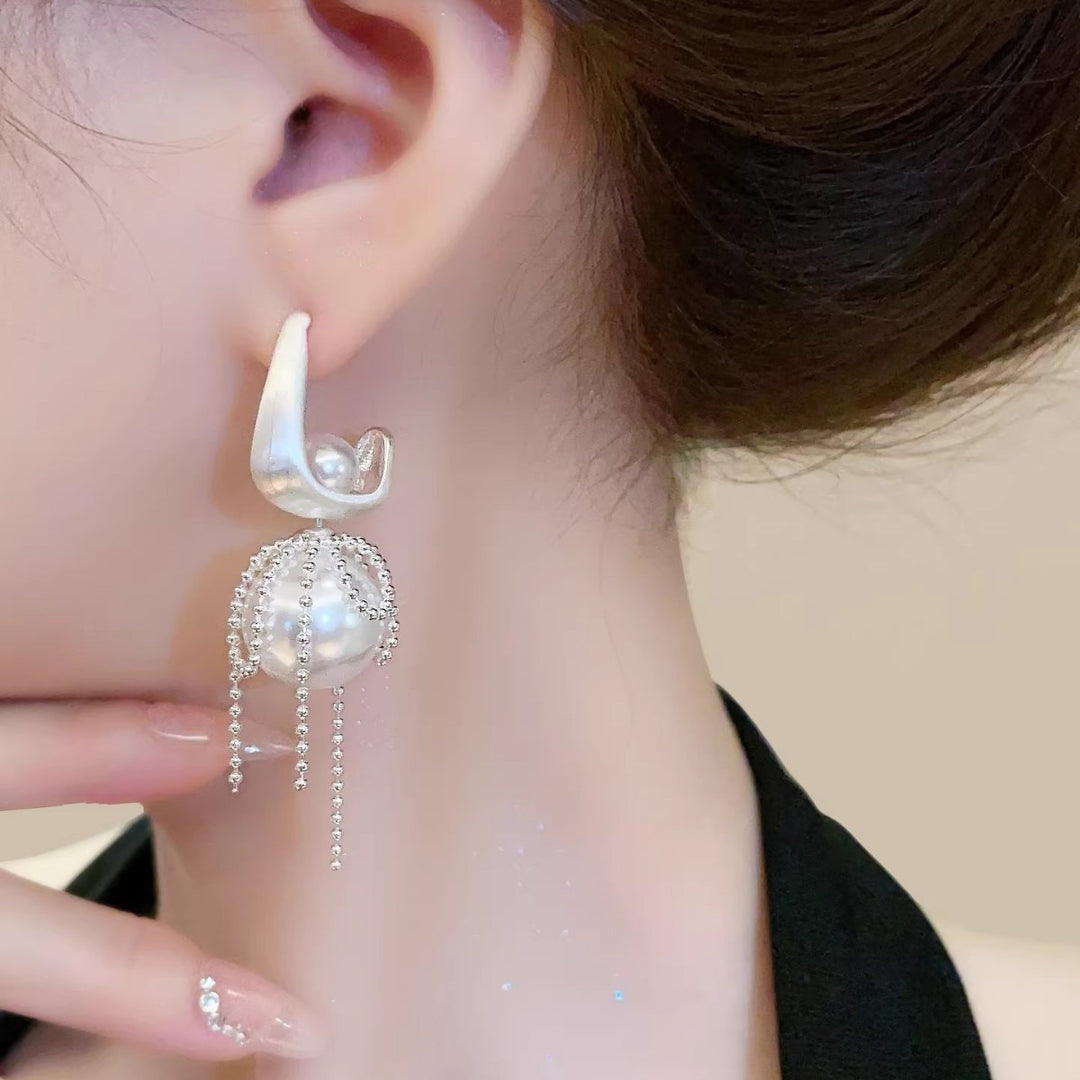 Vintage U-Shape Pearl Tassel Earrings
