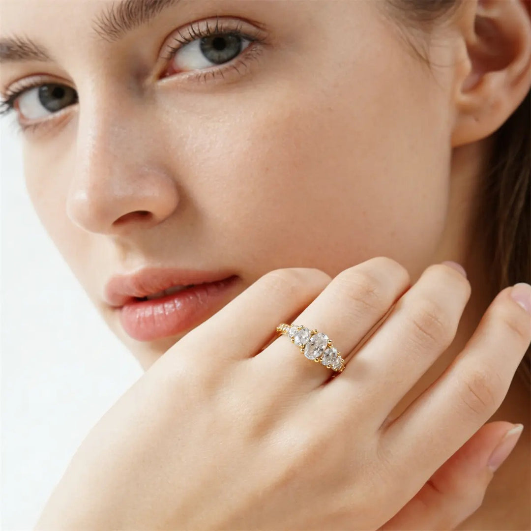 S925 Sterling Silver Five-Stone Moissanite Ring