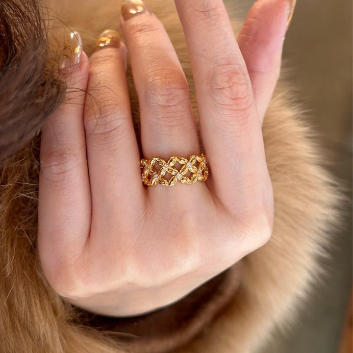 Vintage Lace Blossom · Hollow Starburst Micro-Pavé Open Ring