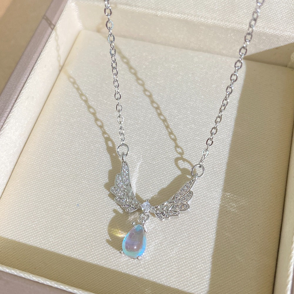 S925 Silver Angel Wings Moonstone Necklace Romantic Iridescent Drop Clavicle Chain