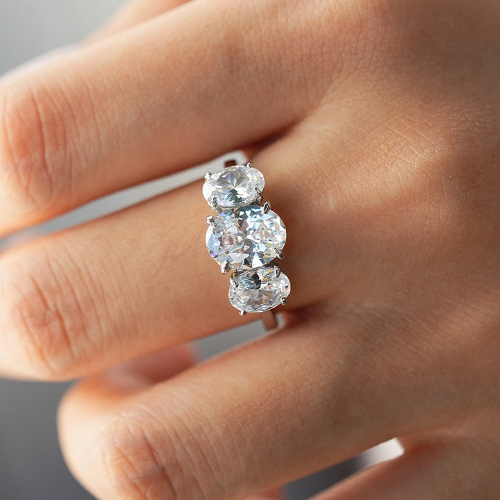S925 Sterling Silver Classic Three-Stone Oval Ring Everyday Luxury Wedding Band