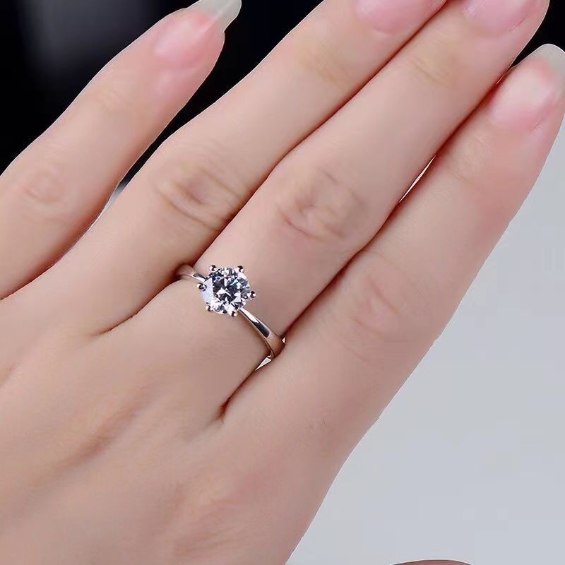 S925 Sterling Silver Classic 6-Prong Solitaire Moissanite Ring