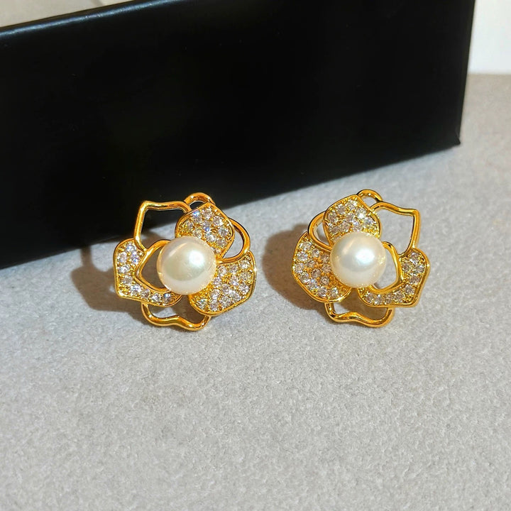 18K Gold Plated Pearl Flower Stud Earrings