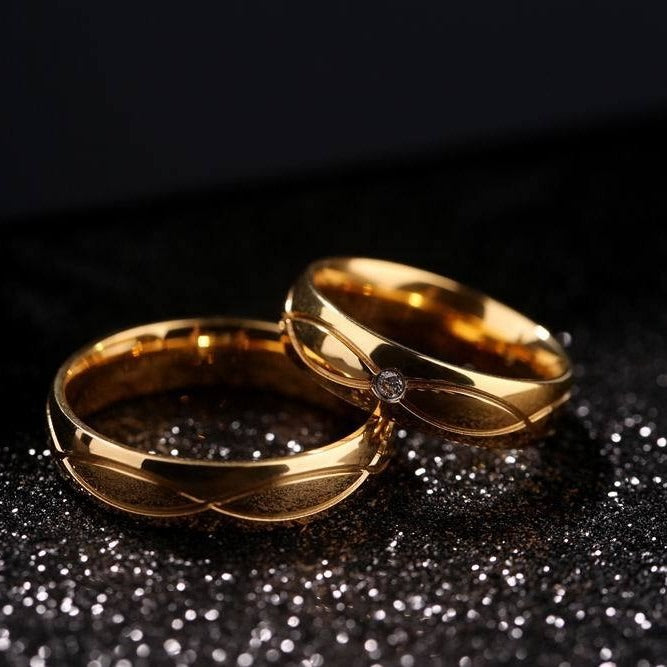 18K Gold Intertwined Couple Rings Wide Band Wedding Bands