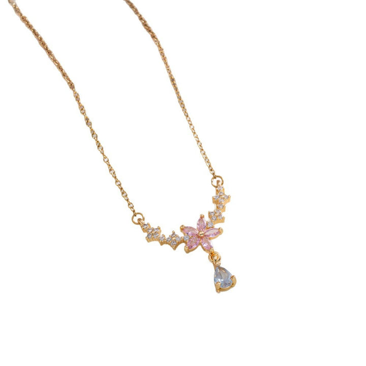 18K Gold Curved Bar Necklace