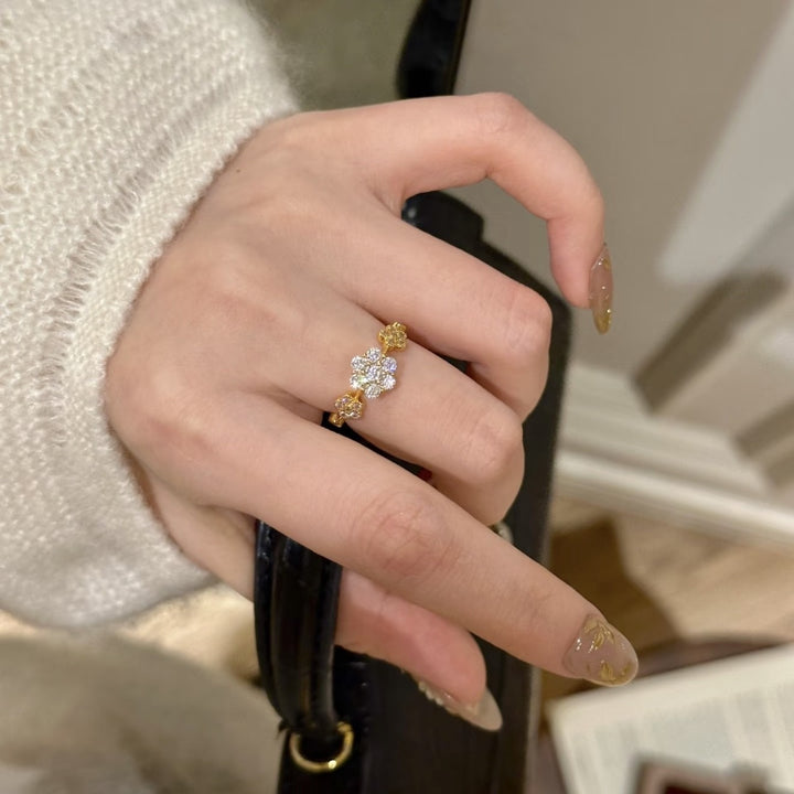 「Bloom Sparkle」Full Pave Flower Adjustable Ring
