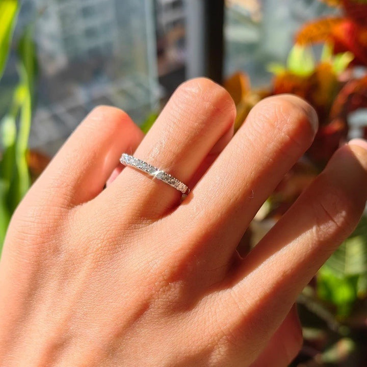 「Cushion Glow」3-Piece Stackable Ring Set