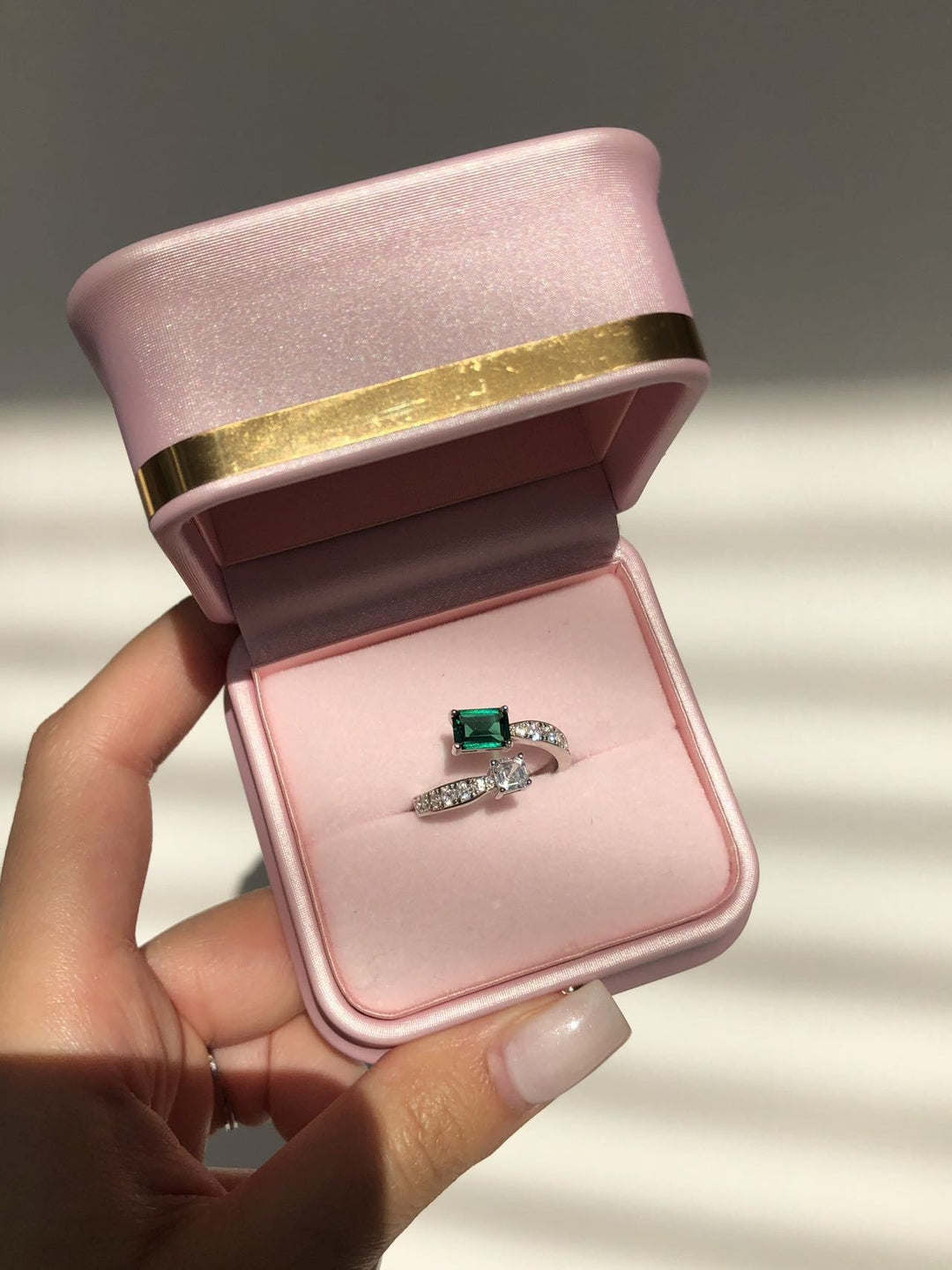 「Dual Stone Glow」Emerald & Asscher Cut Bypass Open Ring