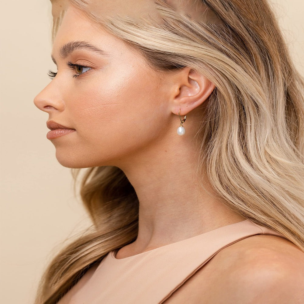 「Timeless Pearl」Classic Teardrop Pearl Drop Earrings
