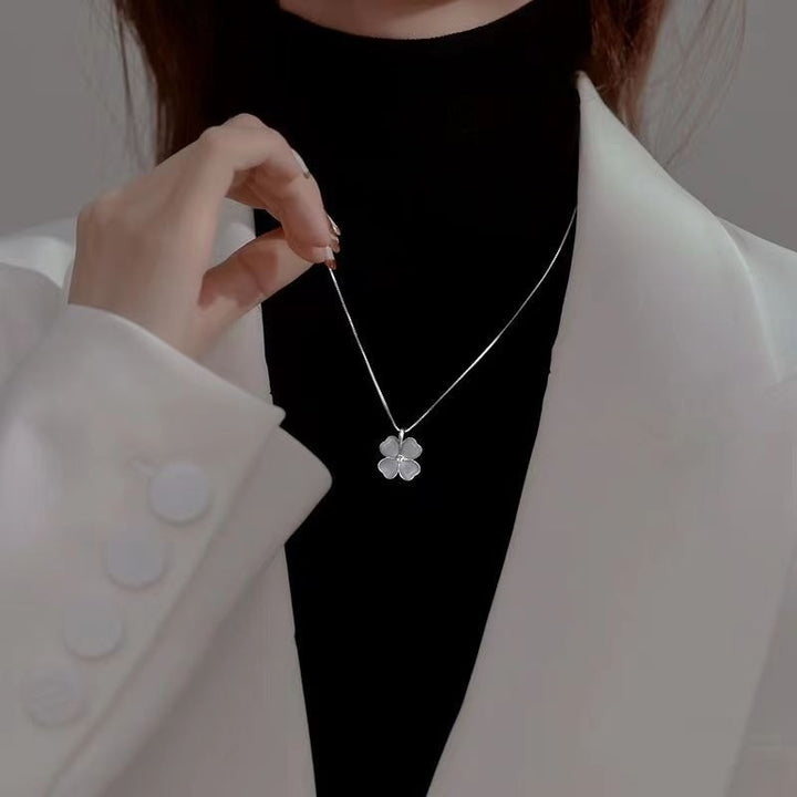 Lucky Four Leaf Clover Cat's Eye Necklace