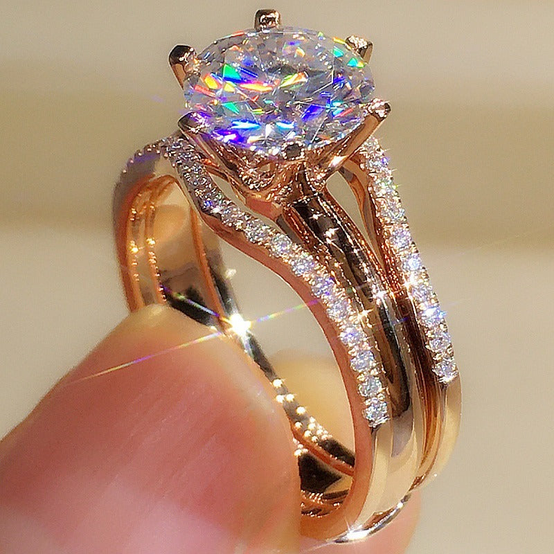 18K Gold Classic Round Cut Bridal Ring Set
