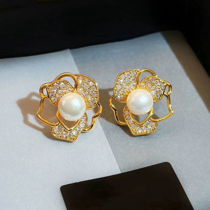18K Gold Plated Pearl Flower Stud Earrings