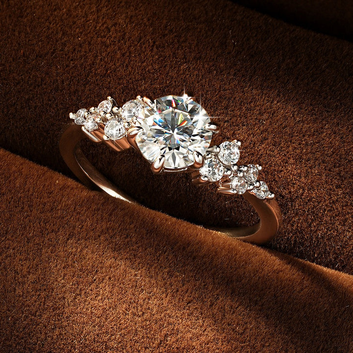 S925 Silver Classic Round CZ Ring | Graduated Cluster Accent Band