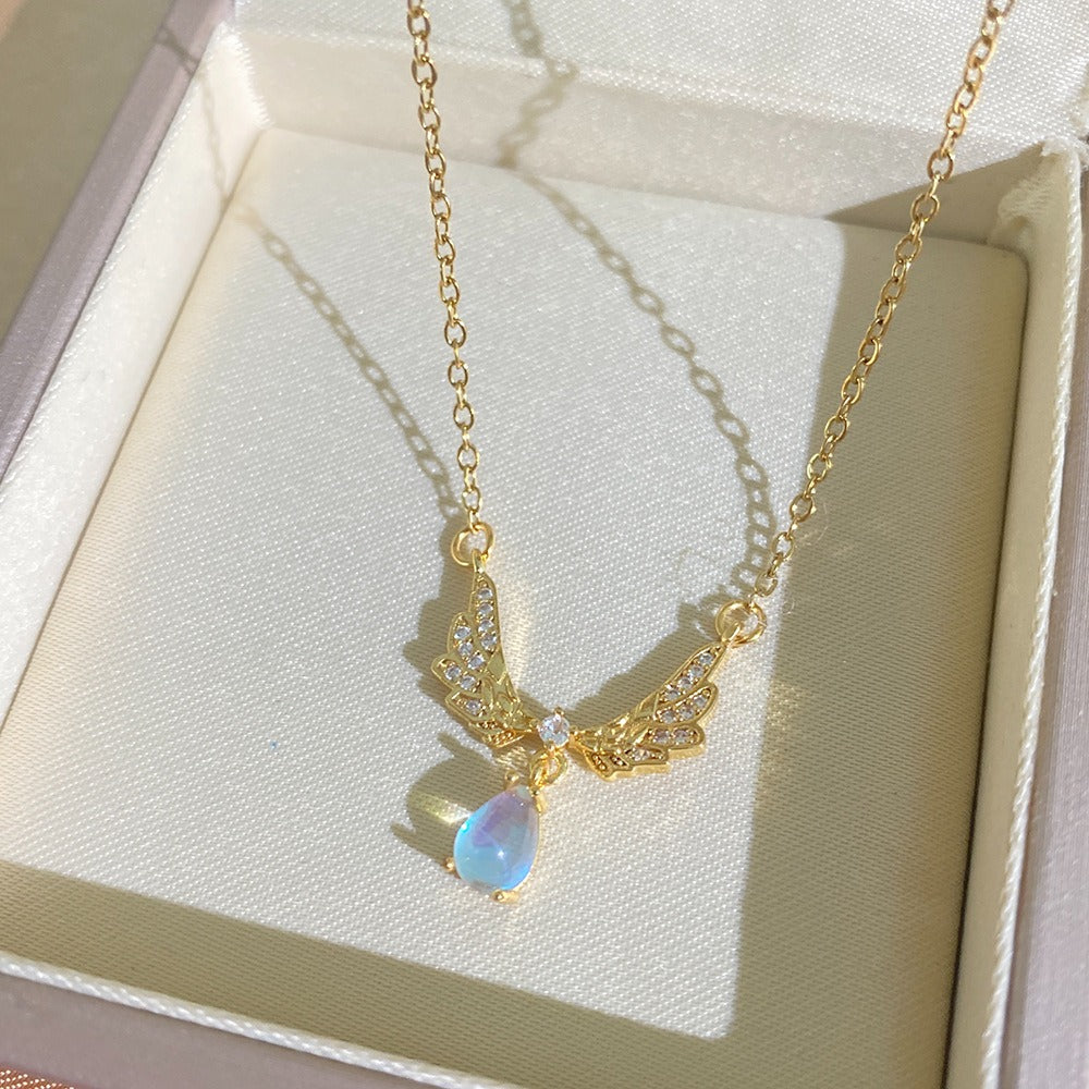 S925 Silver Angel Wings Moonstone Necklace Romantic Iridescent Drop Clavicle Chain
