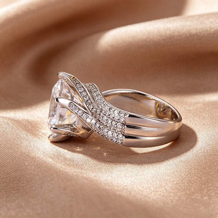S925 Sterling Silver Couture Split-Shank Pavé Large Moissanite Ring