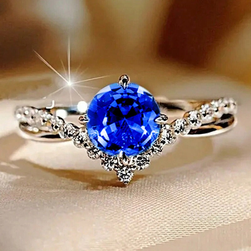 Aurora Stardust · S925 Sterling Silver Twisted Band Pavé Solitaire Ring