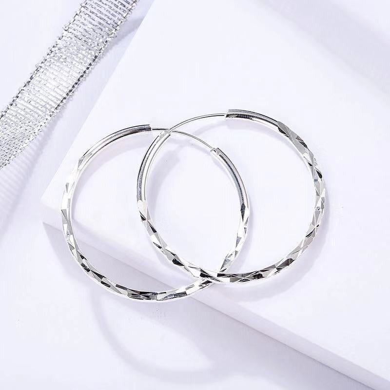 Classic Diamond-Cut Thin Hoop Earrings Minimalist Everyday Elegance